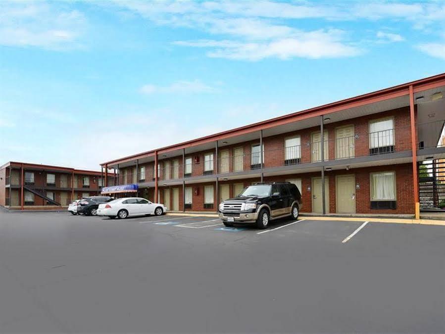 Americas Best Value Inn Near Downtown Nashville Buitenkant foto