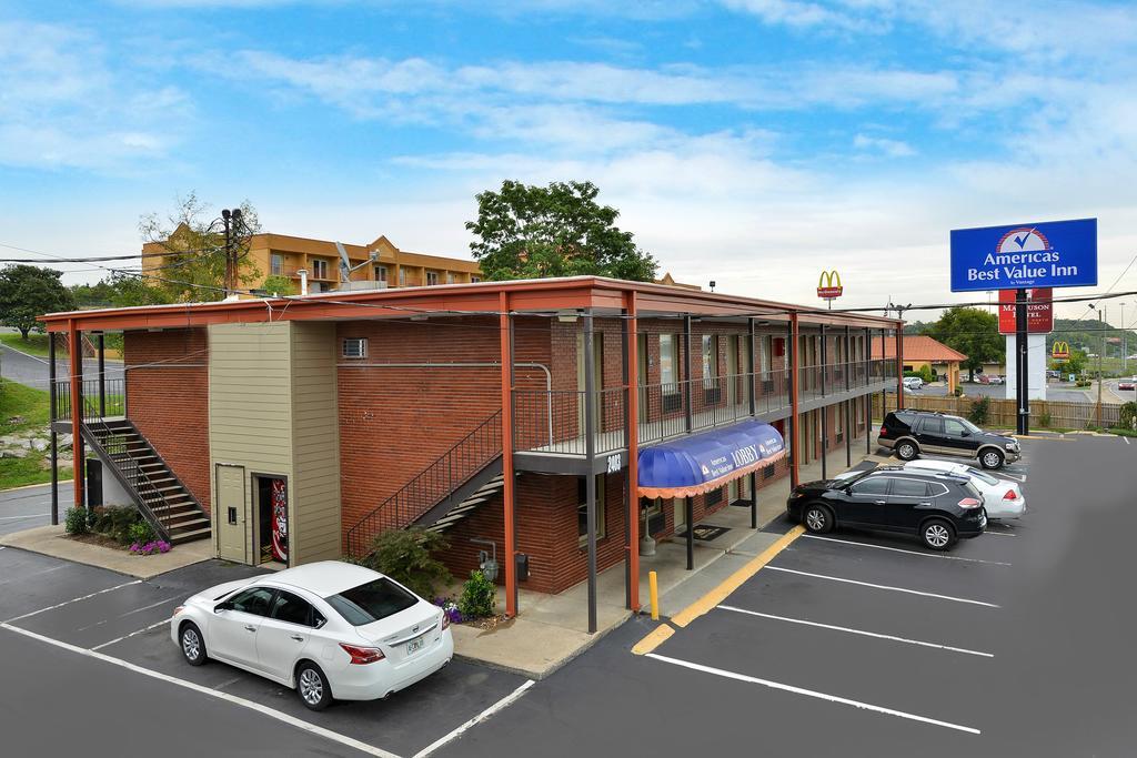 Americas Best Value Inn Near Downtown Nashville Buitenkant foto